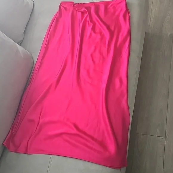 Old Navy Fuchsia Satin Midi Skirt - Picture 5 of 5